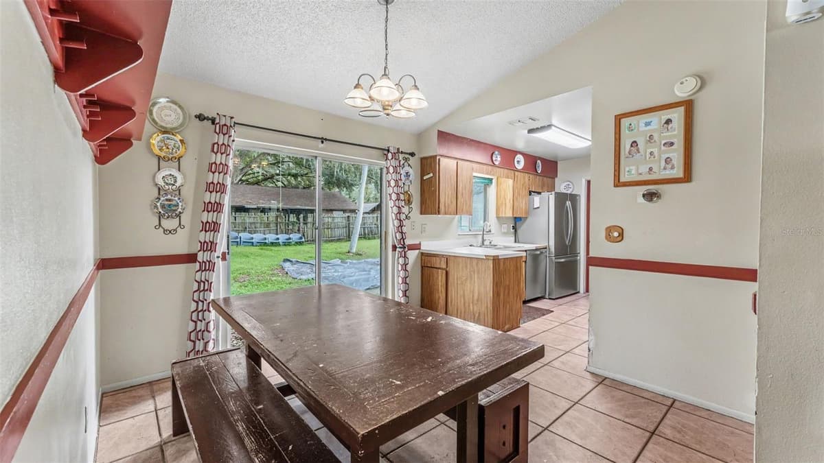2110 JOHNSON LOOP — photo 13 of 32