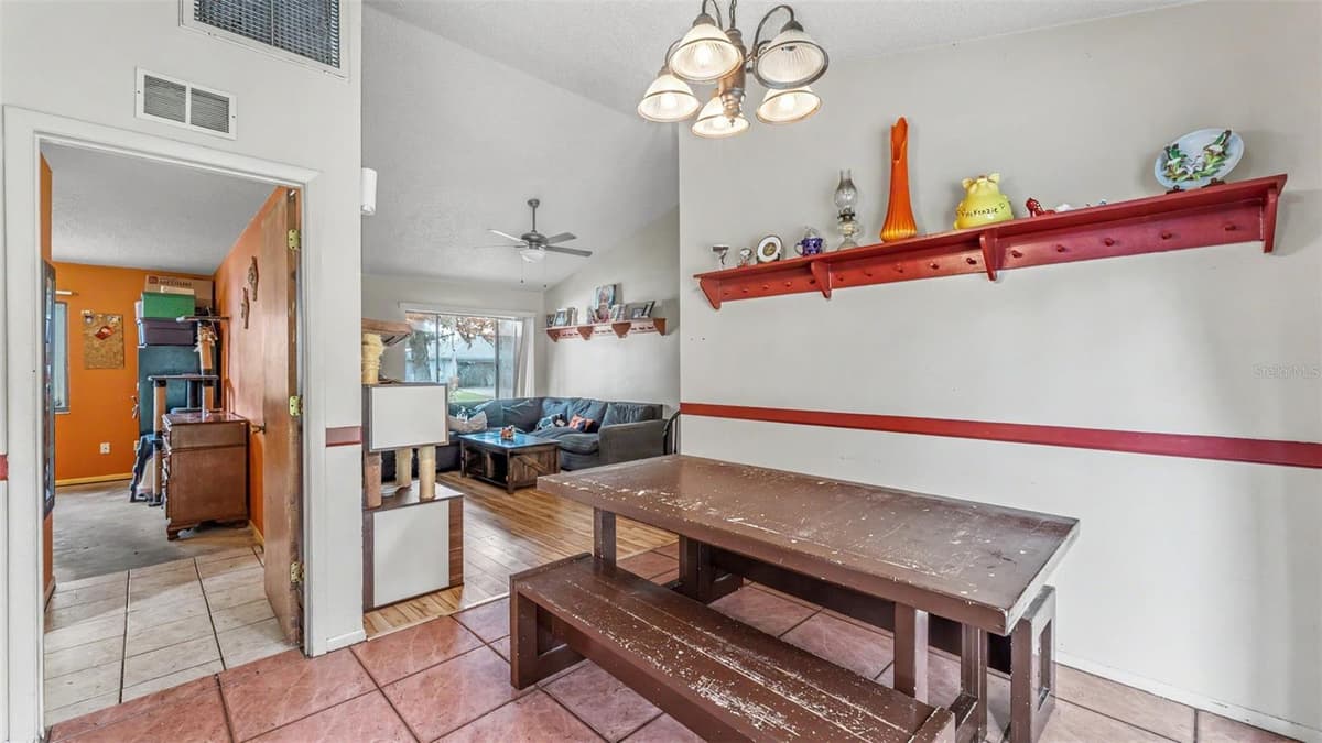 2110 JOHNSON LOOP — photo 15 of 32
