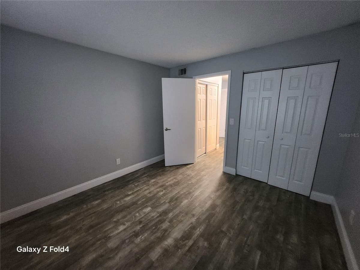 502 GOLDEN RAINTREE PLACE — photo 12 of 22