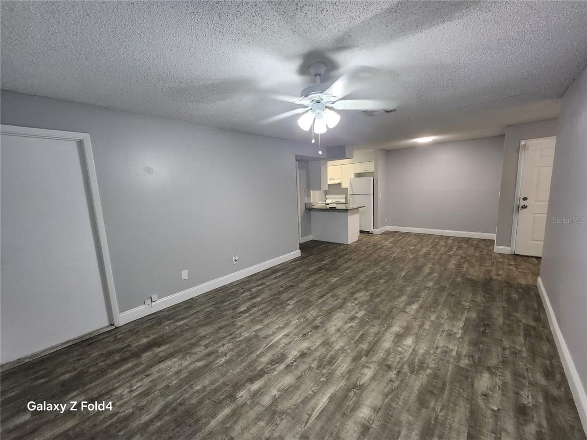 502 GOLDEN RAINTREE PLACE — photo 8 of 22
