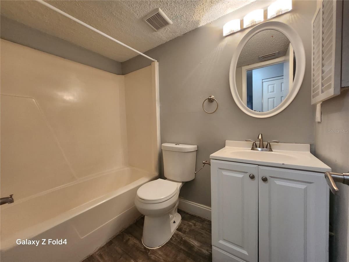 502 GOLDEN RAINTREE PLACE — photo 13 of 22