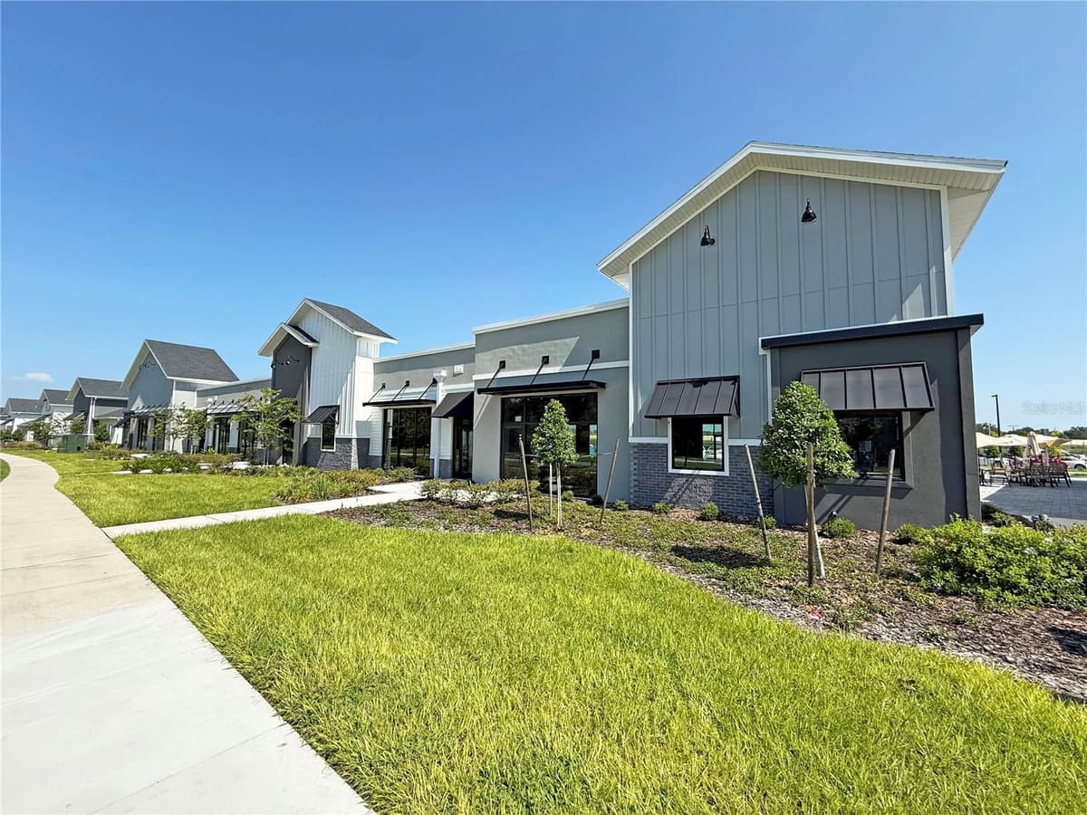 12143 STONEYBROOK WEST PARKWAY — photo 4 of 8