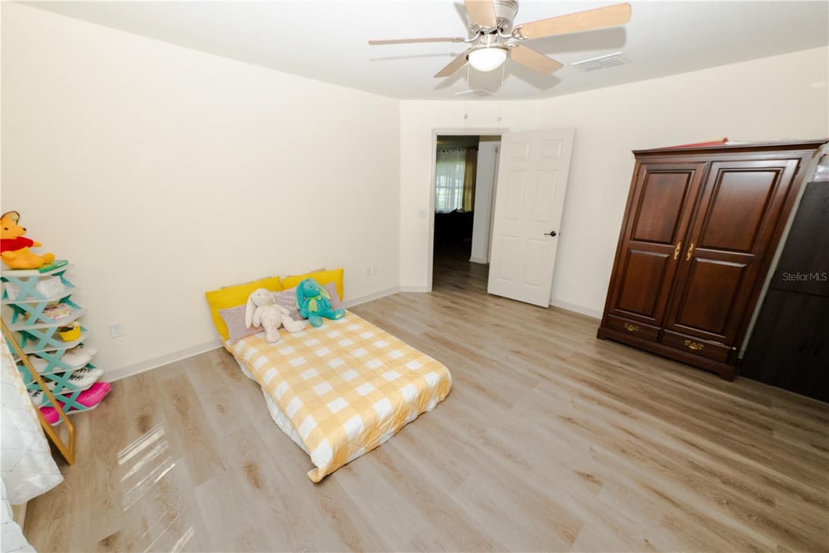 263 EMERALD ROAD — photo 31 of 67