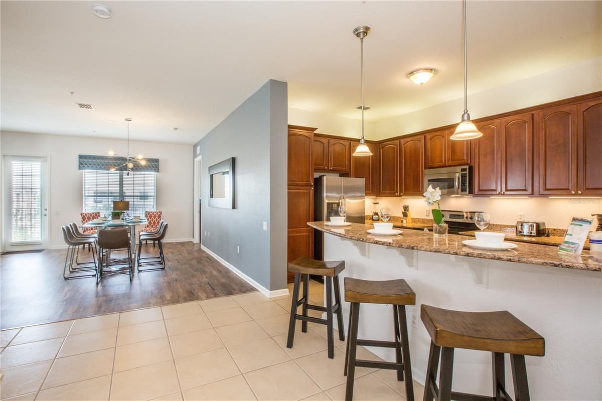 5049 SHOREWAY LOOP — photo 9 of 56
