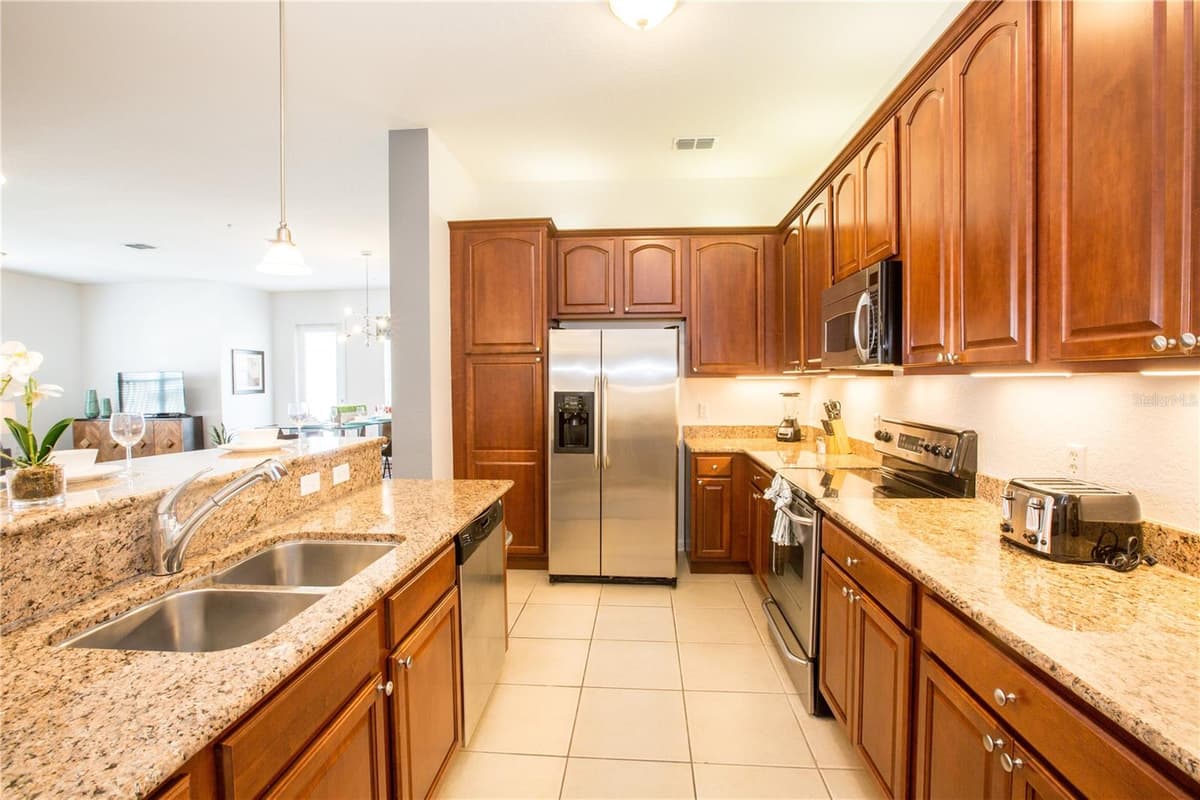 5049 SHOREWAY LOOP — photo 10 of 56