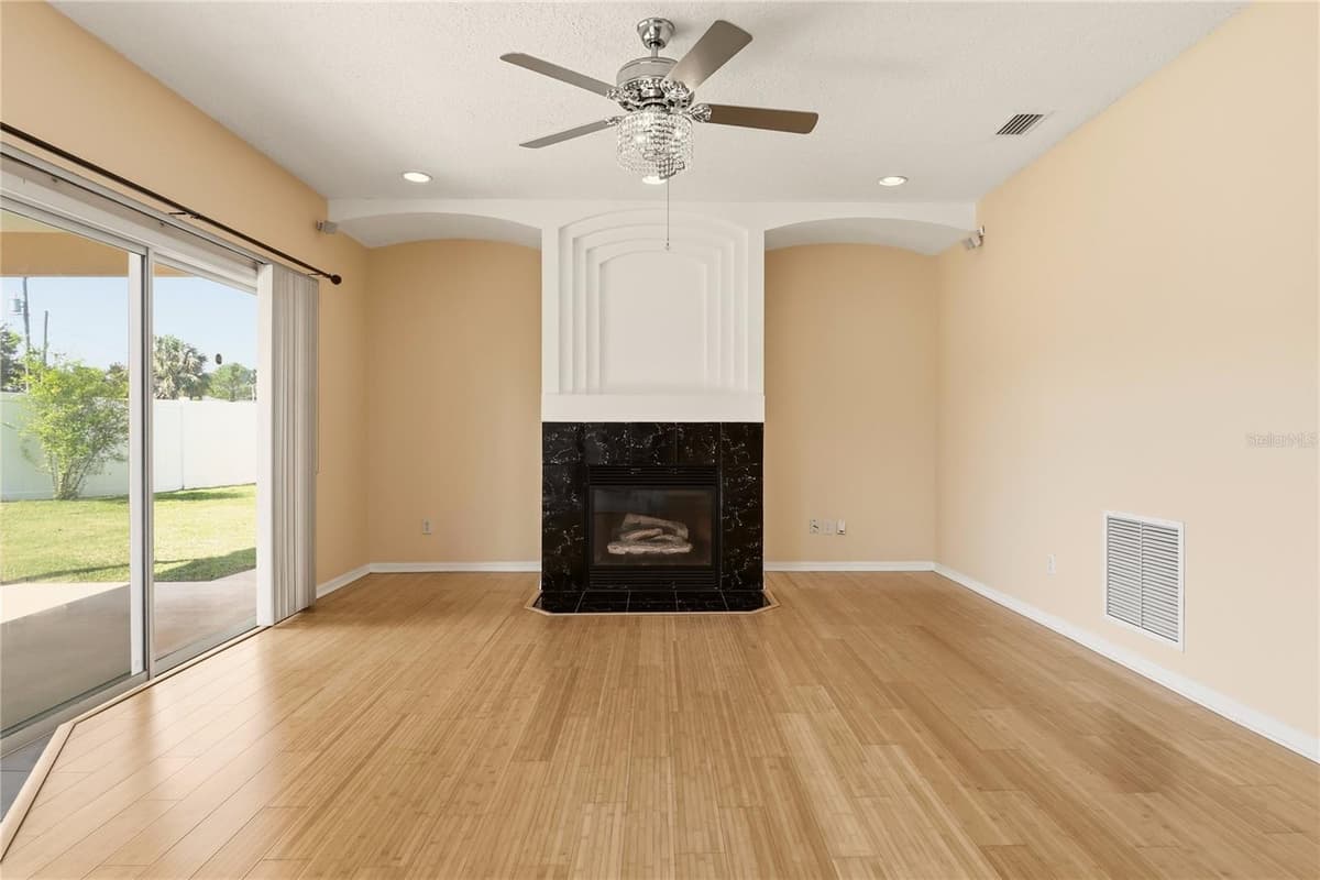 7 FLINT PLACE — photo 20 of 51
