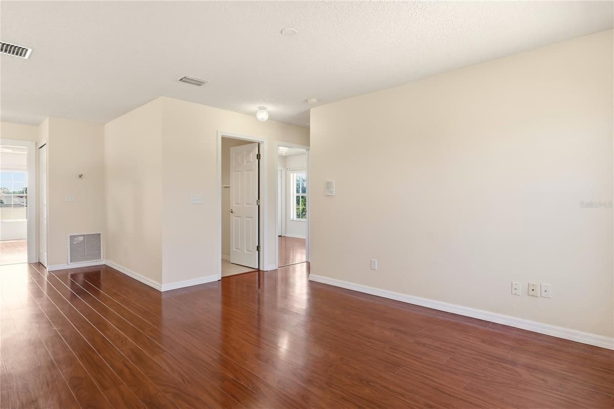 7 FLINT PLACE — photo 37 of 51