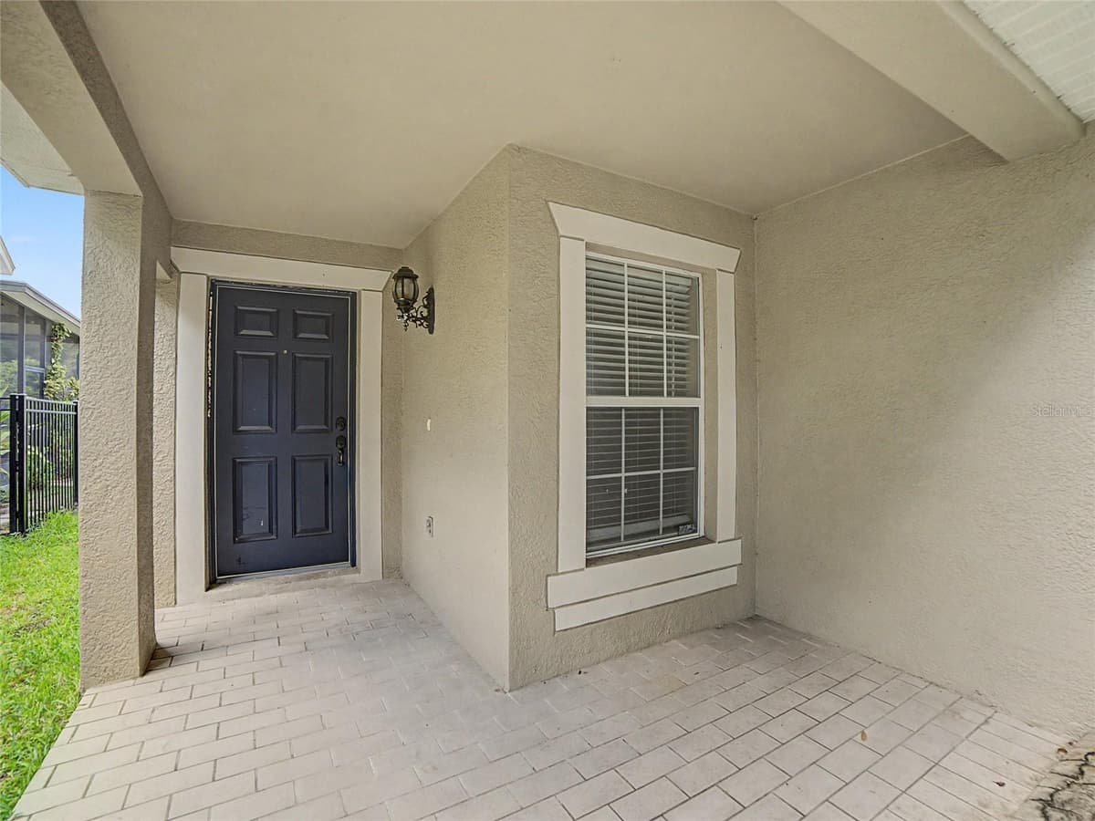 5828 WRENWATER DRIVE — photo 2 of 24