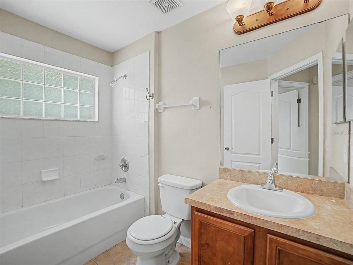 5828 WRENWATER DRIVE — photo 19 of 24