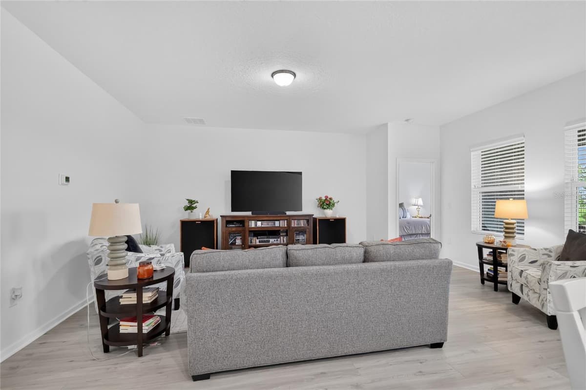 1785 SUNDANCE CHASE ROAD — photo 14 of 46