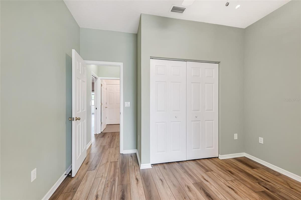 2645 73RD COURT — photo 9 of 25