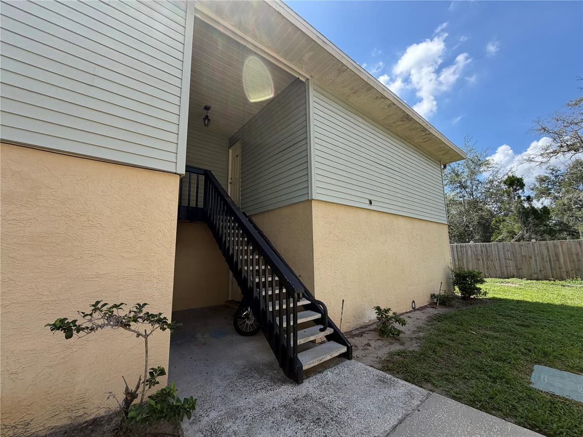 510 GOLDEN RAINTREE PLACE — photo 2 of 21