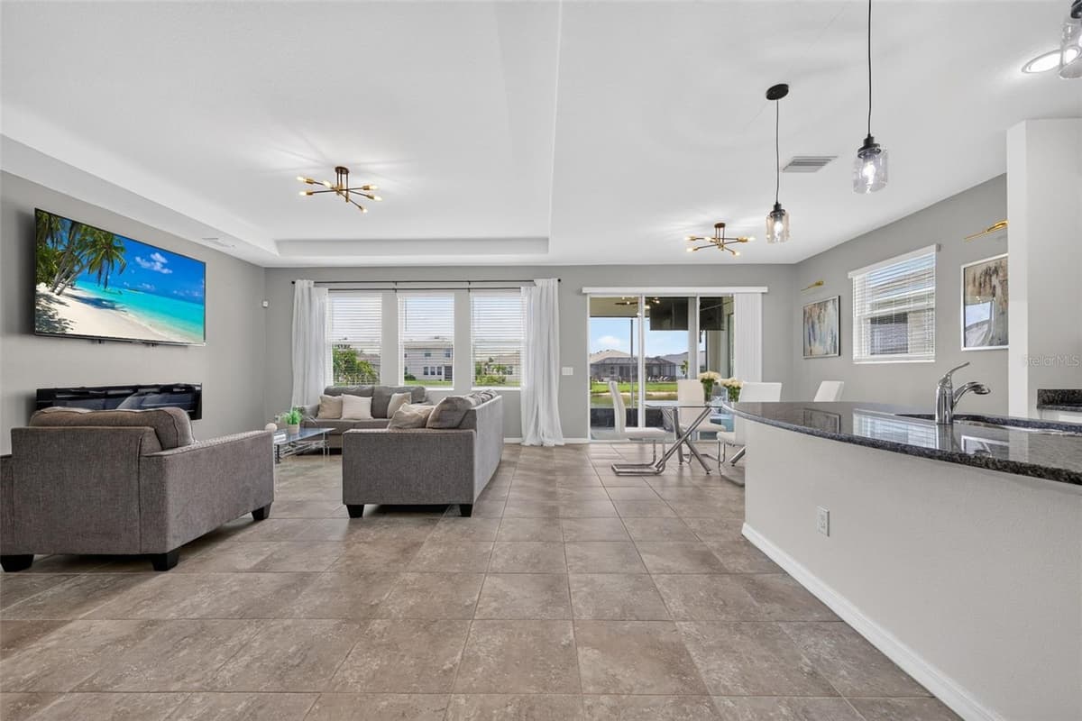 6541 DEVESTA LOOP — photo 8 of 61