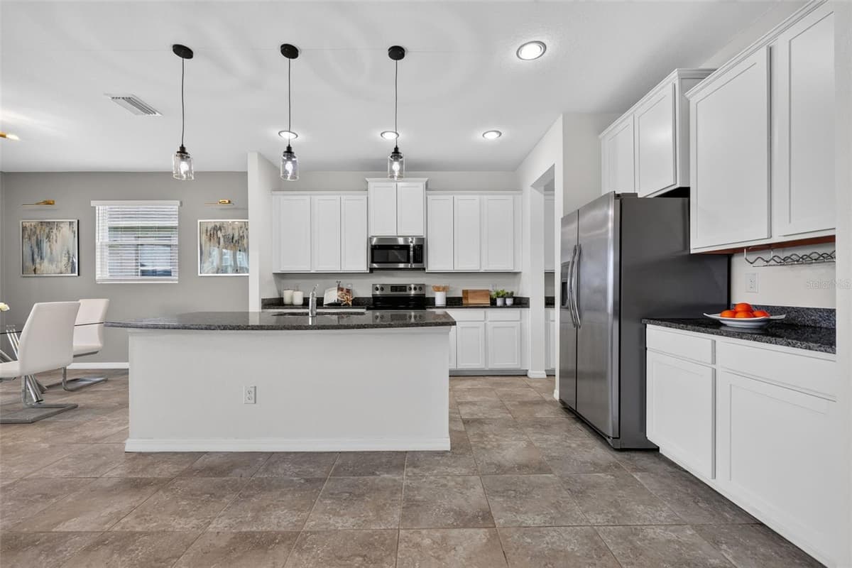 6541 DEVESTA LOOP — photo 13 of 61