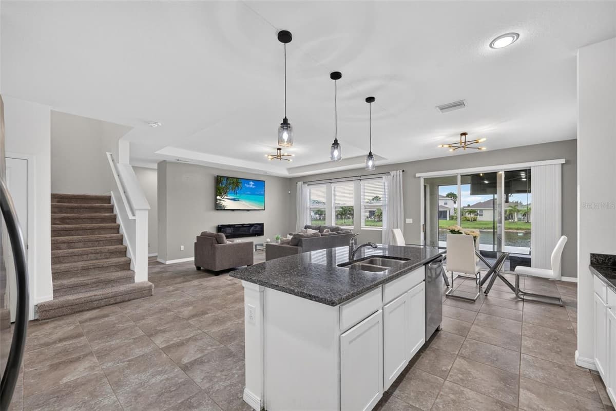 6541 DEVESTA LOOP — photo 18 of 61
