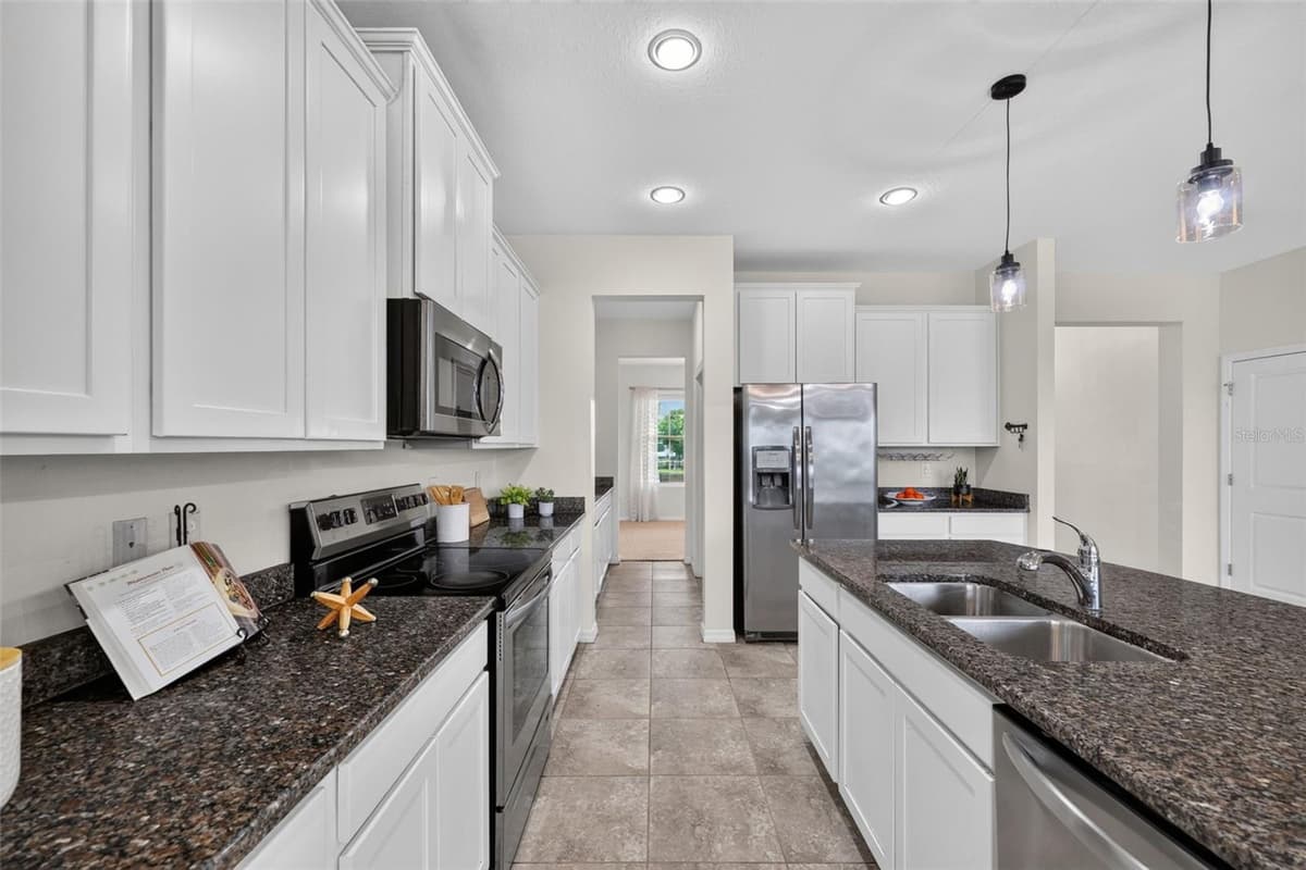 6541 DEVESTA LOOP — photo 17 of 61