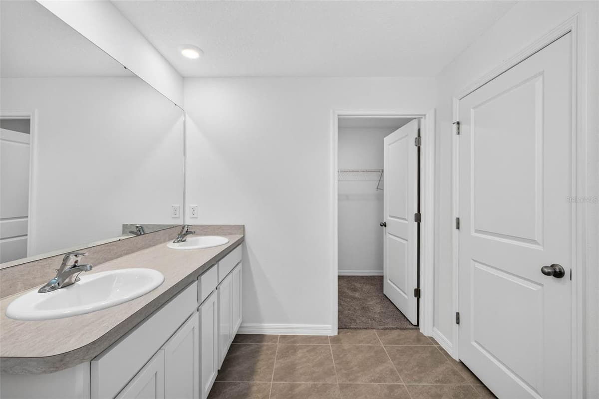 7622 ROSEWOOD GARDEN LOOP — photo 42 of 74