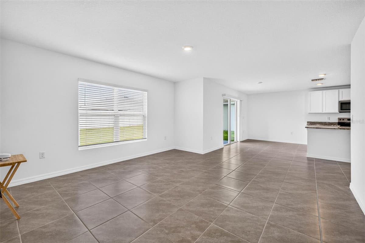 7622 ROSEWOOD GARDEN LOOP — photo 10 of 74