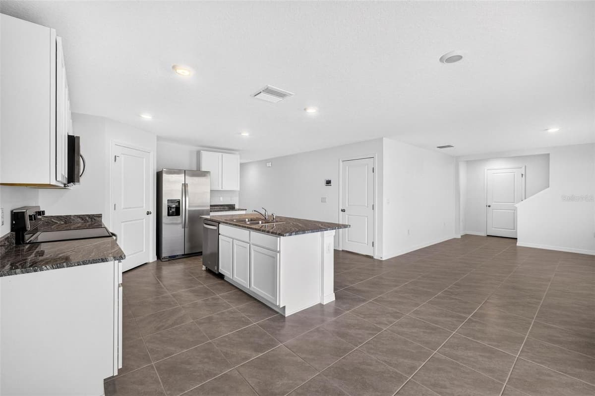 7622 ROSEWOOD GARDEN LOOP — photo 22 of 74