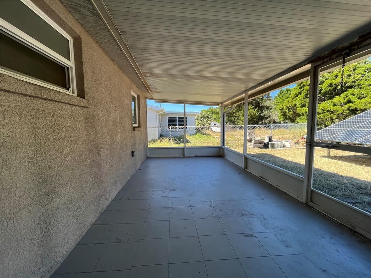 7407 UNIVERSITY DRIVE — photo 19 of 30