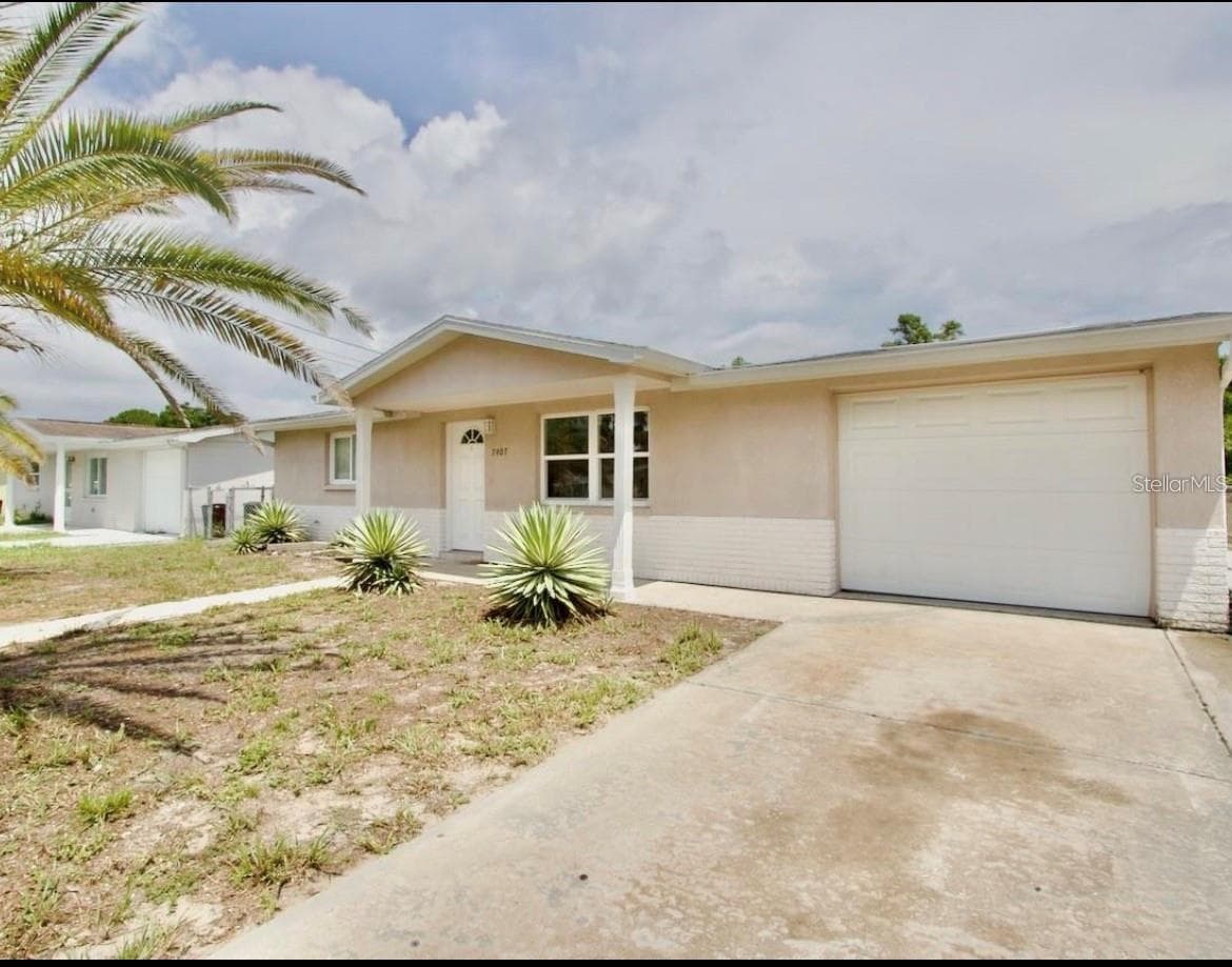 7407 UNIVERSITY DRIVE — photo 4 of 30