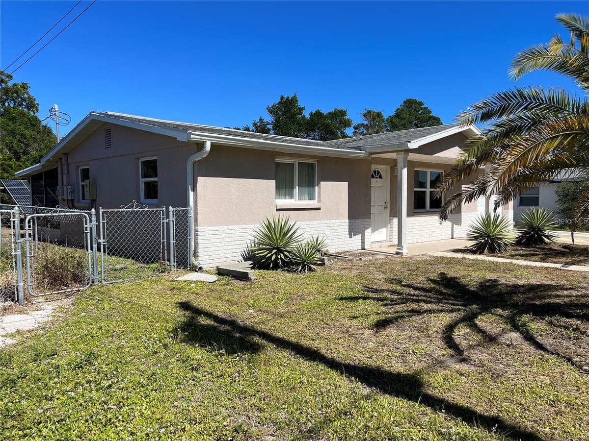 7407 UNIVERSITY DRIVE — photo 5 of 30