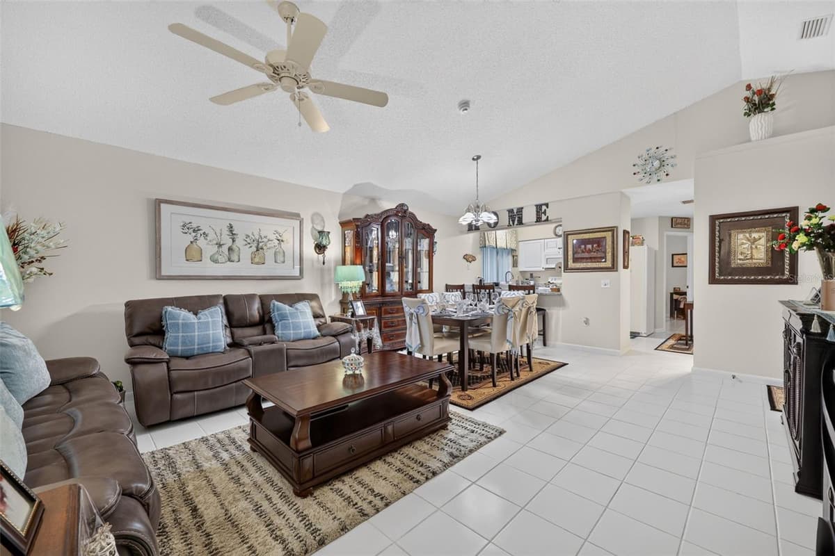4772 SILVER CIRCLE — photo 6 of 26