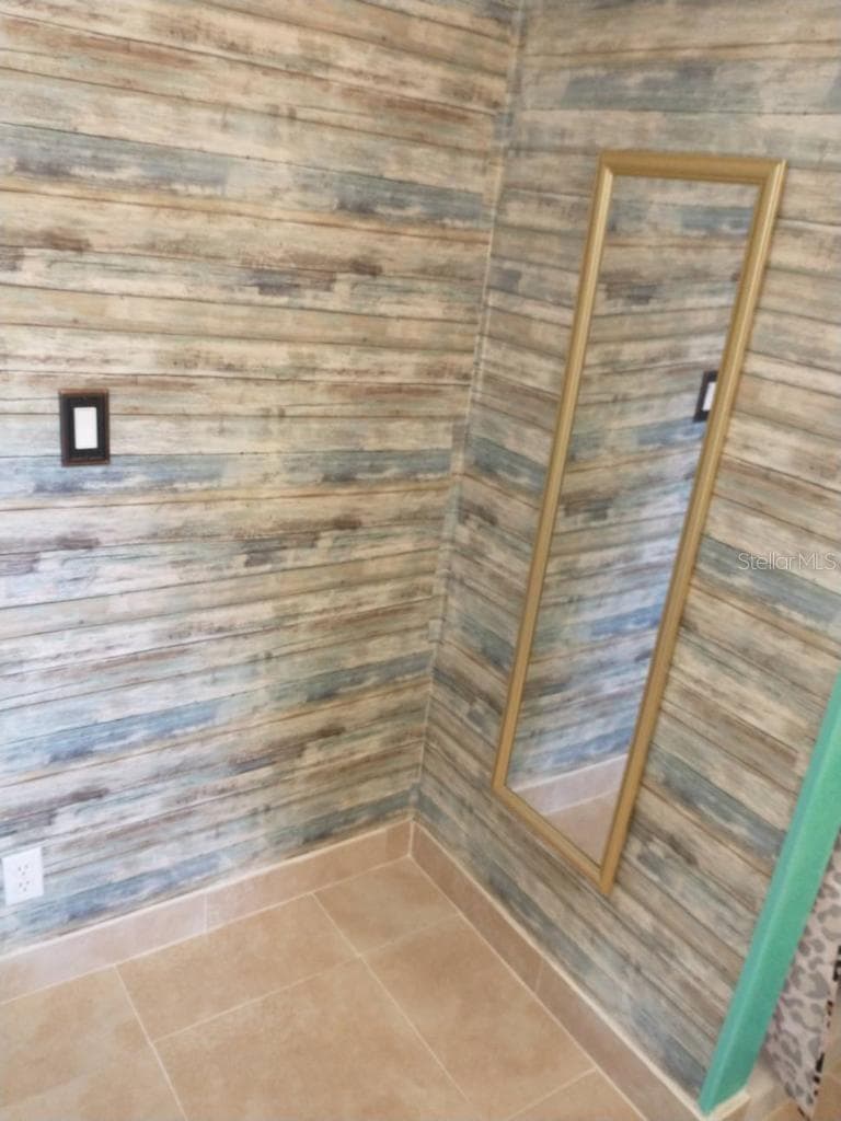 2042 SUNWOOD POINT — photo 12 of 22