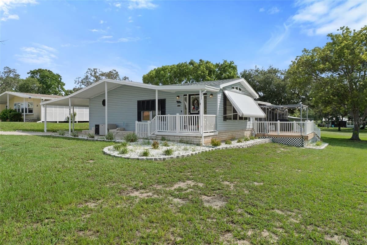 7436 NIELSON AVENUE — photo 9 of 54