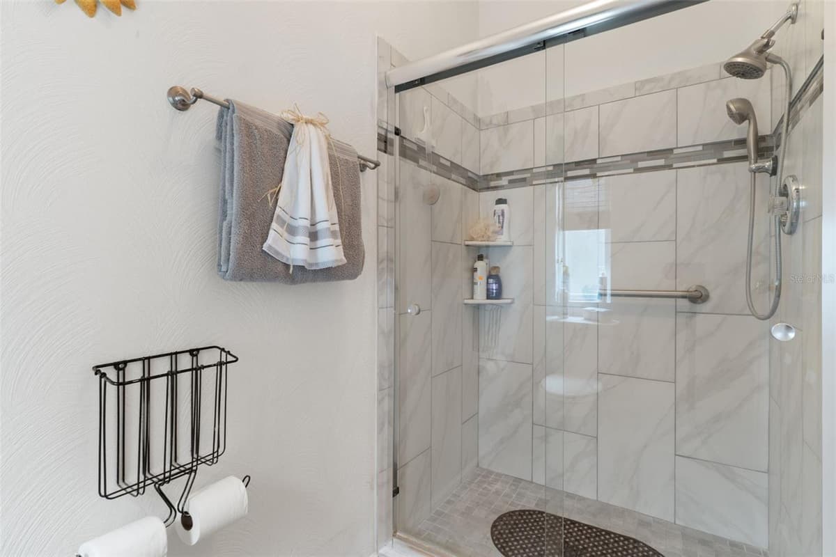 7436 NIELSON AVENUE — photo 34 of 54