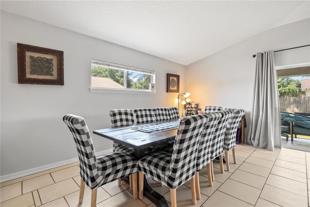 10022 CAROLE PLACE — photo 12 of 35
