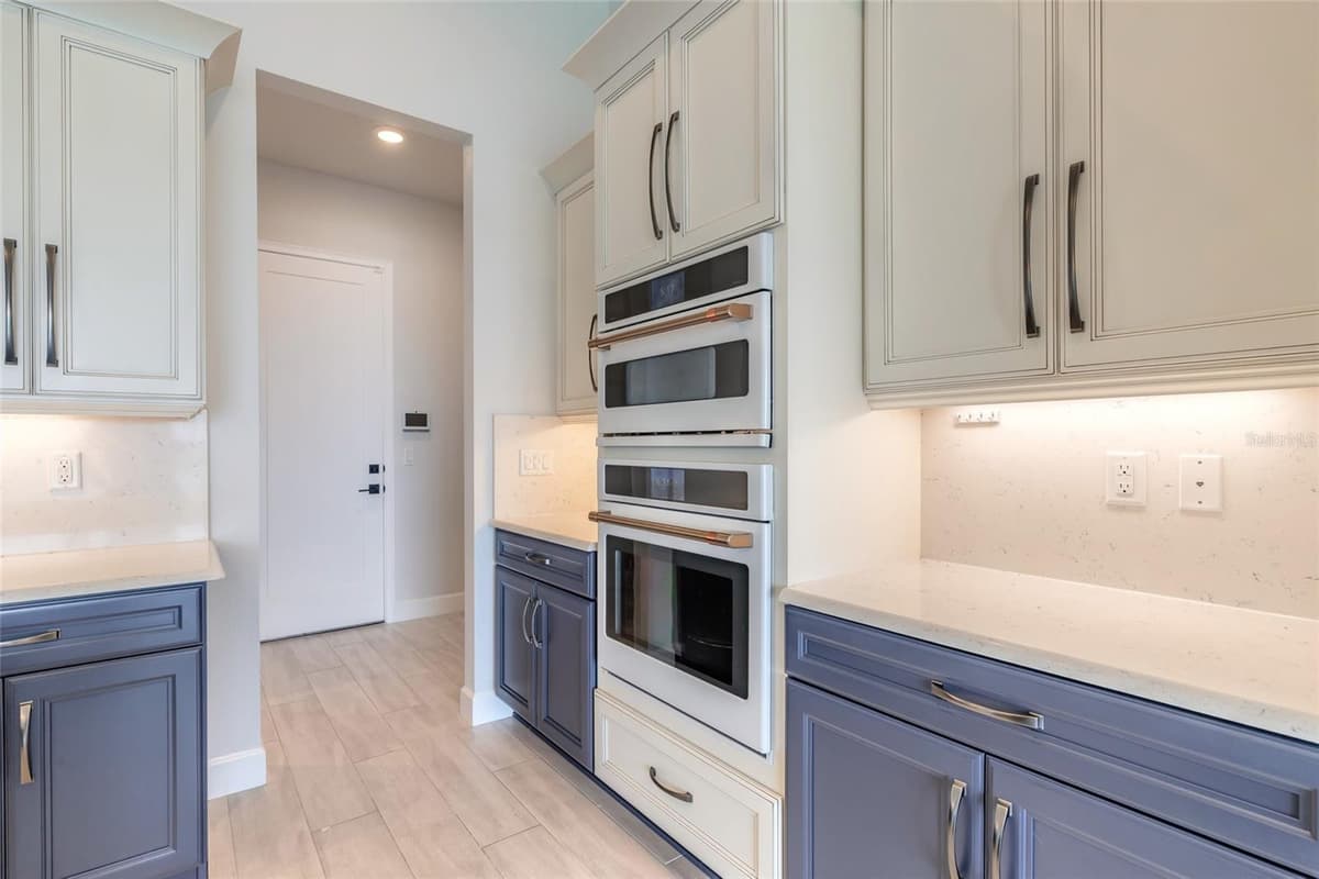 321 AQUAMARINE WAY — photo 14 of 39