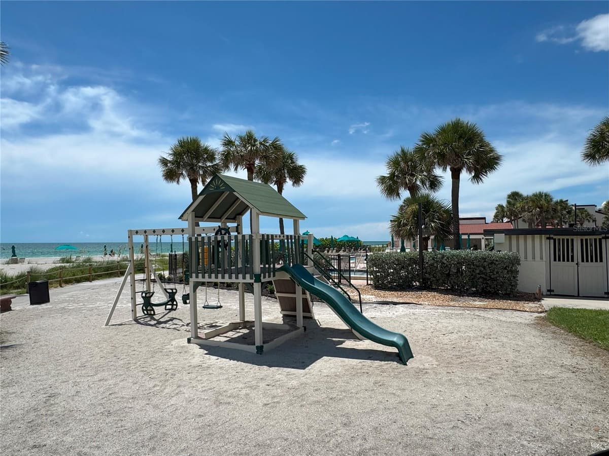 2089 GULF OF MEXICO DRIVE — photo 70 of 79
