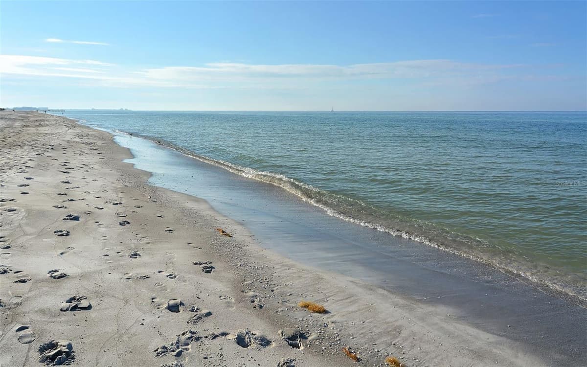 2089 GULF OF MEXICO DRIVE — photo 53 of 79