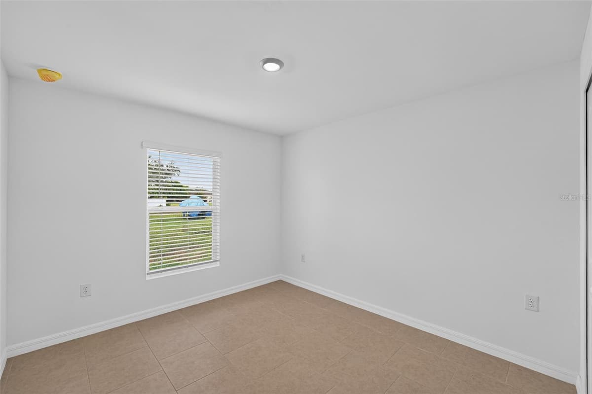 22568 ALCORN AVENUE — photo 13 of 21
