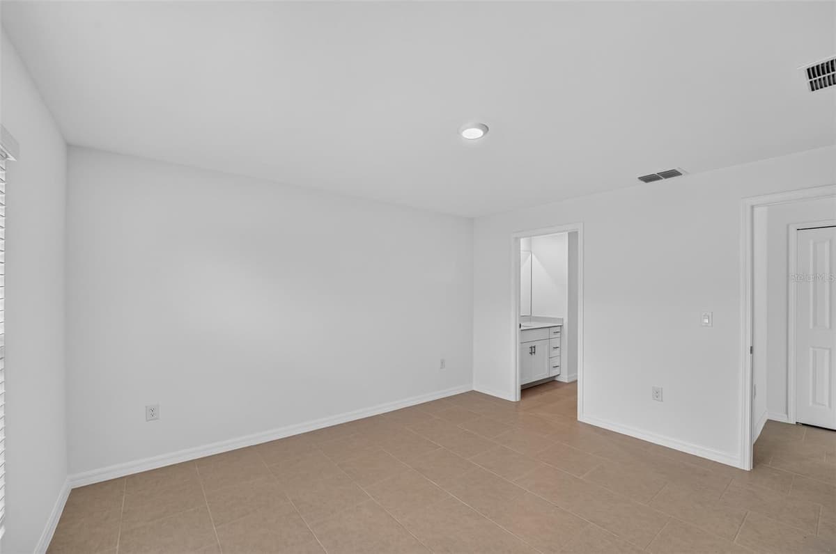 22568 ALCORN AVENUE — photo 12 of 21