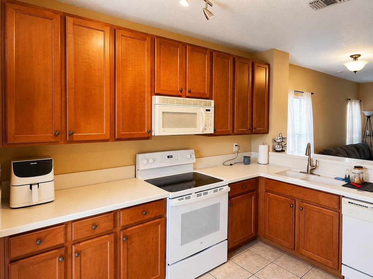 106 WEYMOUTH DRIVE — photo 7 of 19