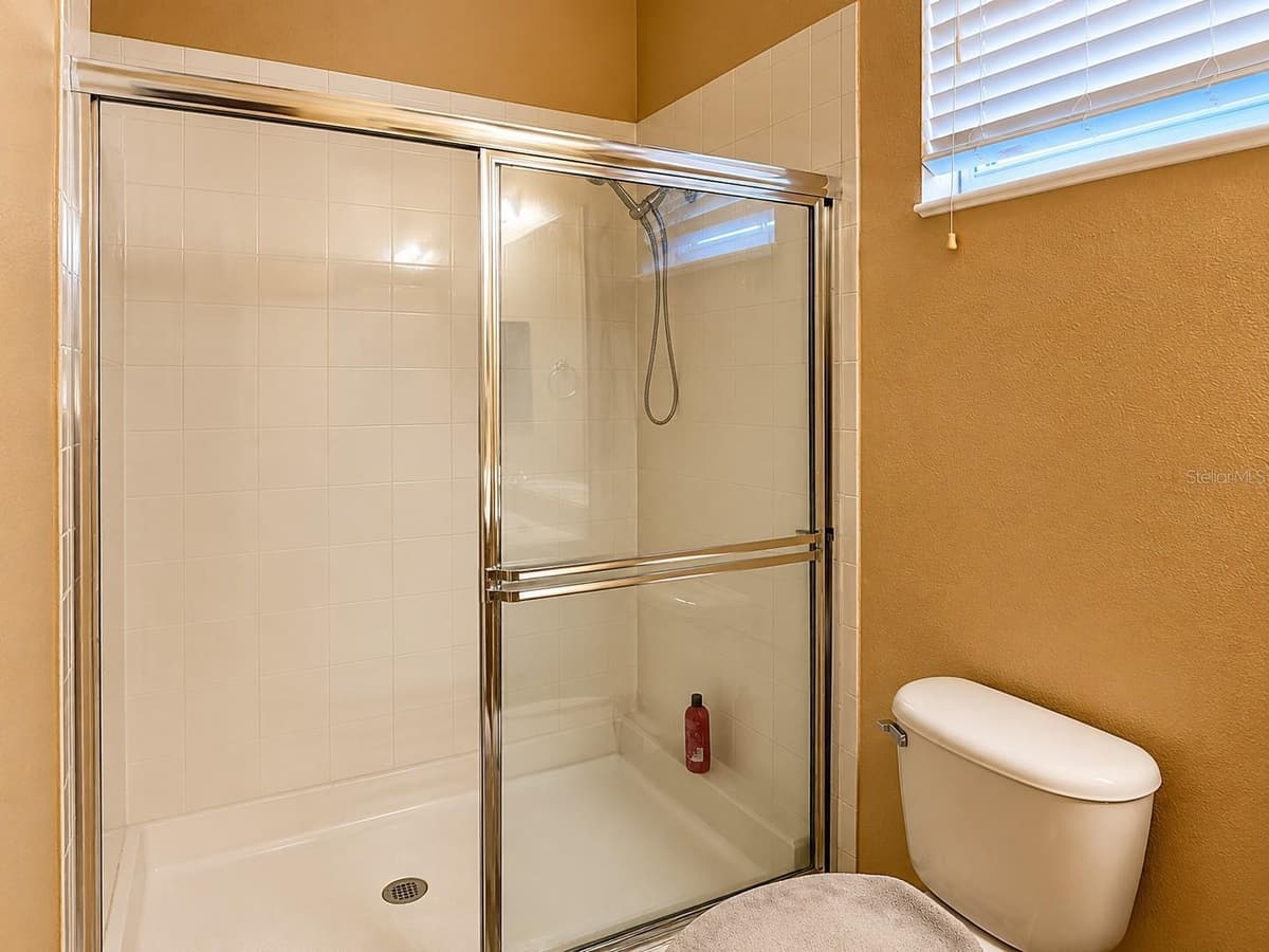 106 WEYMOUTH DRIVE — photo 13 of 19