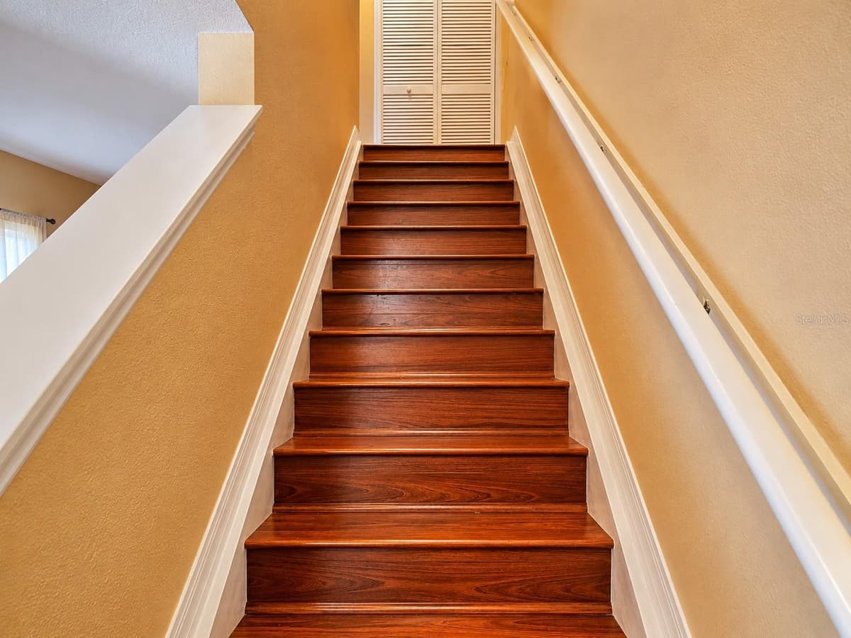 106 WEYMOUTH DRIVE — photo 8 of 19