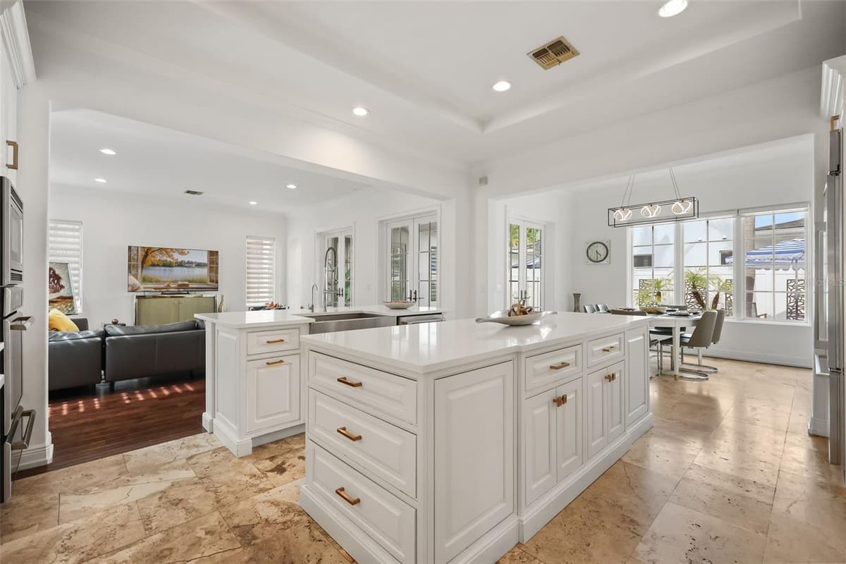 645 PANSY AVENUE — photo 14 of 60