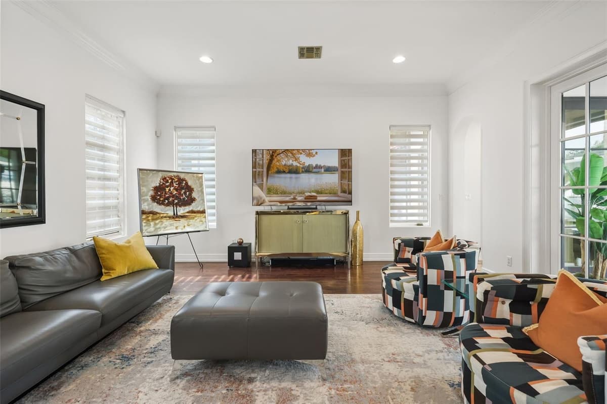 645 PANSY AVENUE — photo 19 of 60