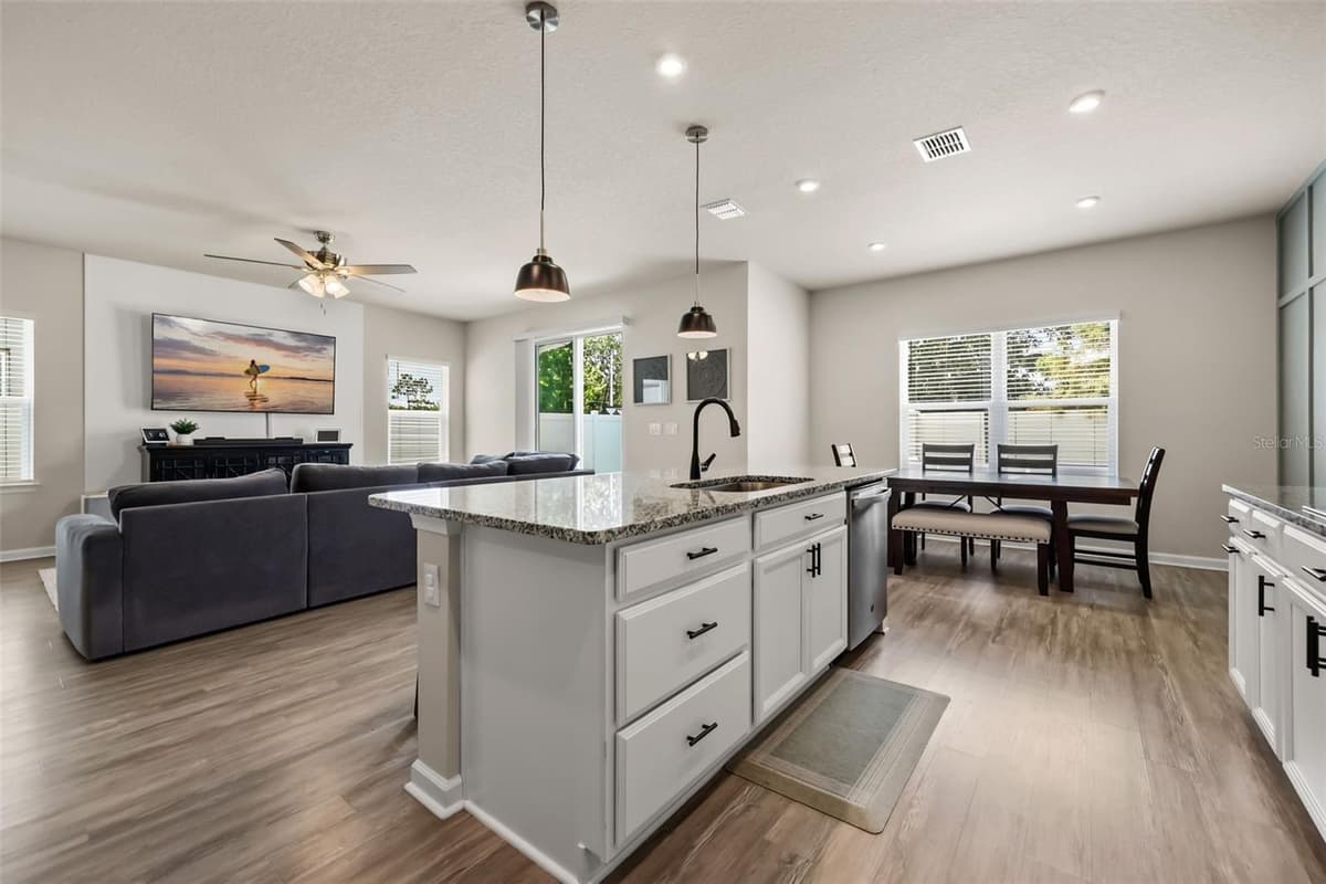3044 SLOUGH CREEK DRIVE — photo 16 of 44