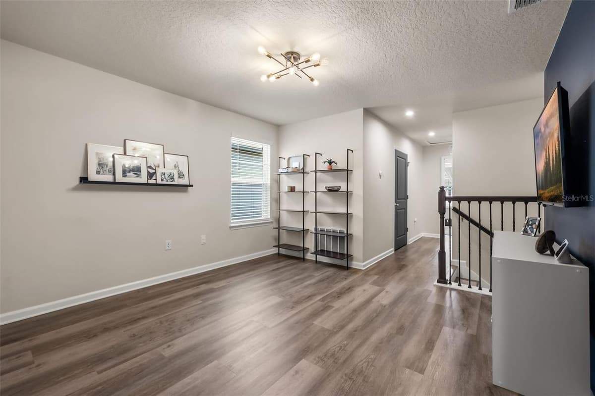 3044 SLOUGH CREEK DRIVE — photo 29 of 44