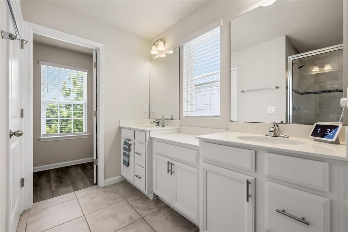 3044 SLOUGH CREEK DRIVE — photo 33 of 44