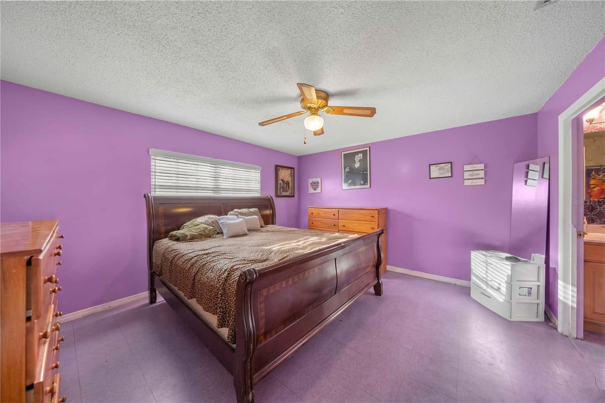 4950 23RD AVENUE — photo 17 of 39