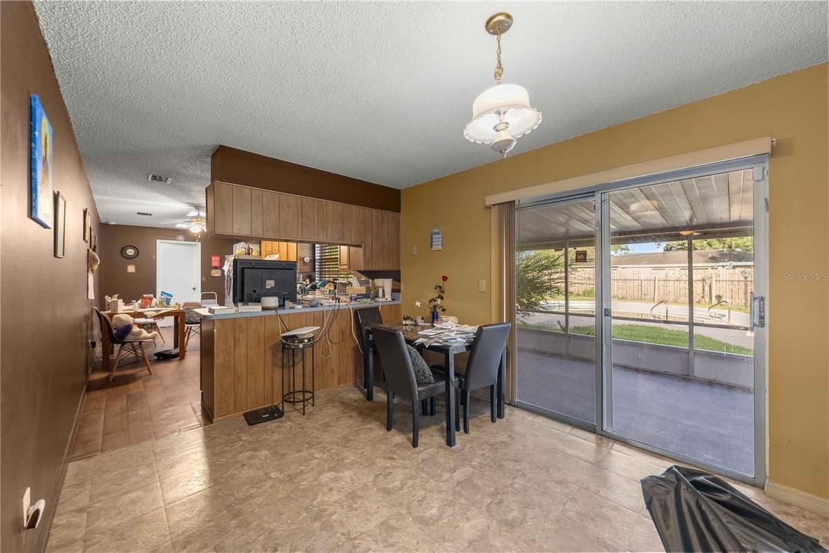 4950 23RD AVENUE — photo 10 of 39