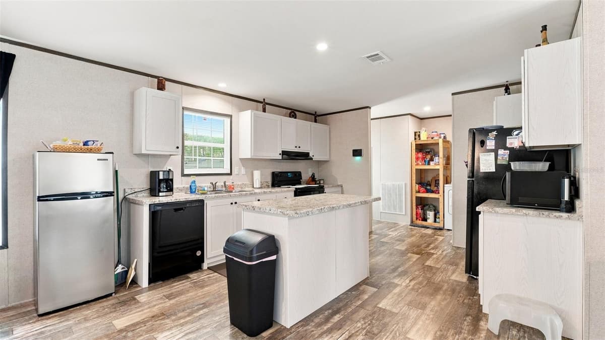 6988 PALMER WAY — photo 9 of 48