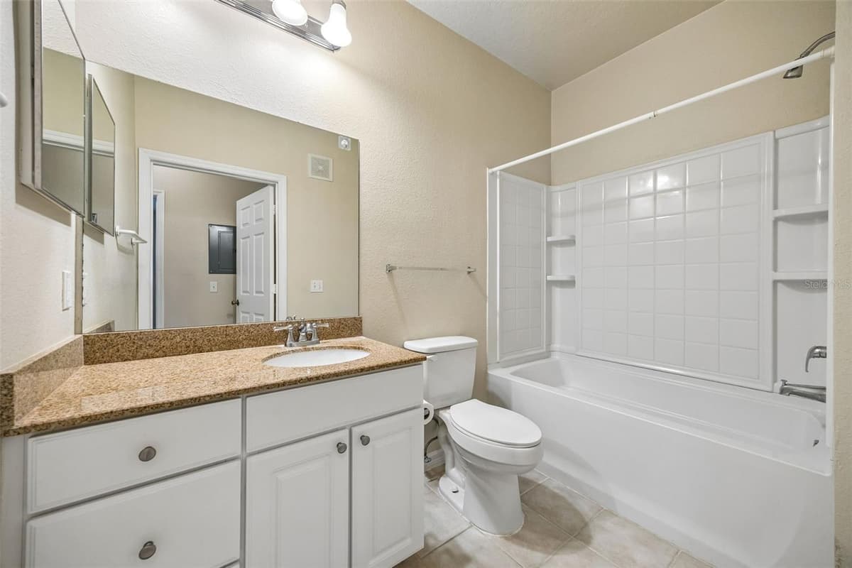 405 SOUTHERN PECAN CIRCLE — photo 18 of 58