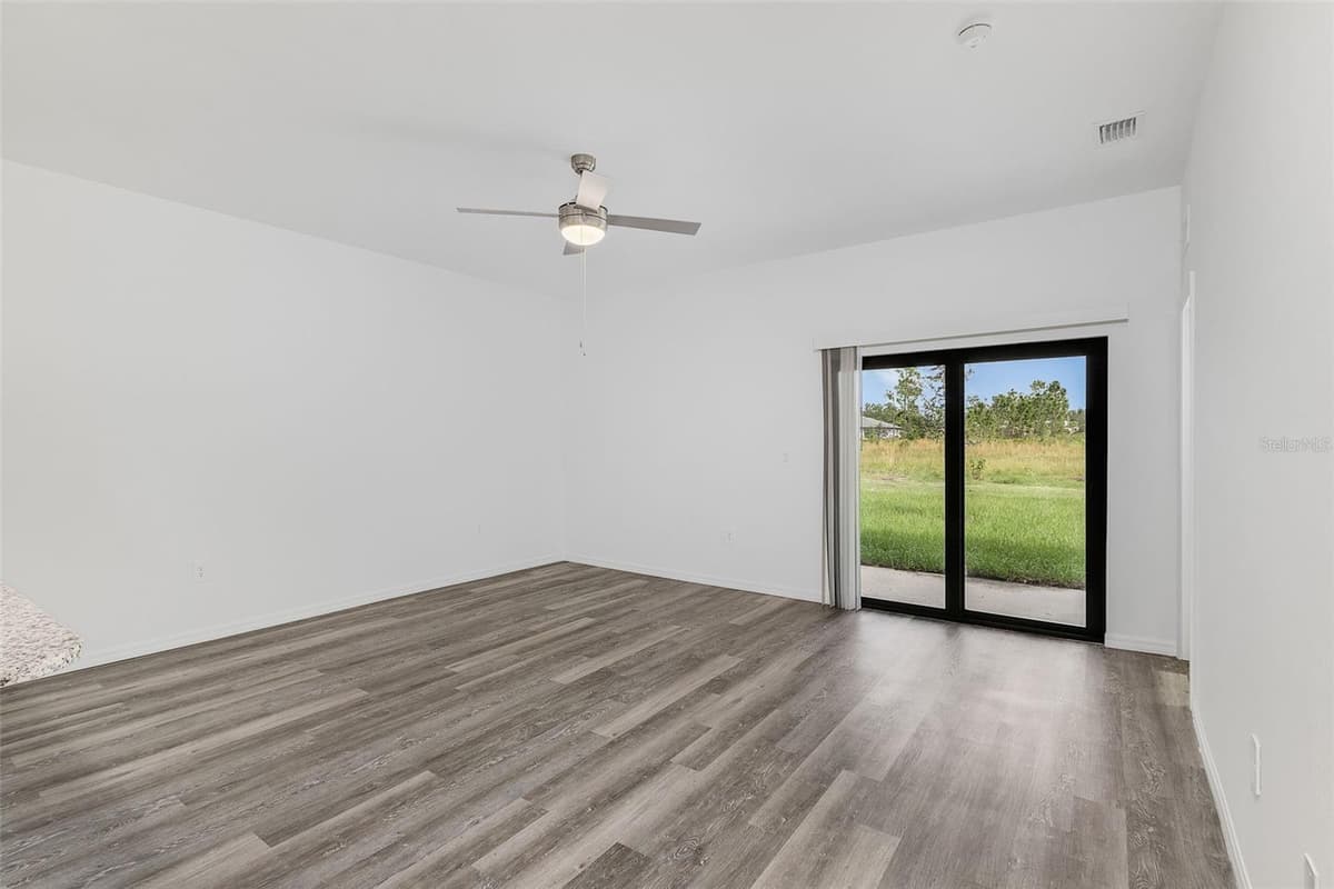 1306-1308 SAXONY CIRCLE — photo 6 of 6