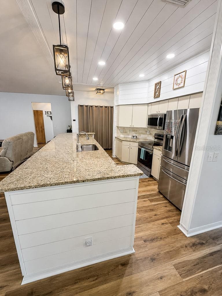 859 HARBOR HILL DRIVE — photo 13 of 58